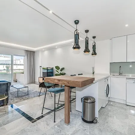 New And Modern Apartment In The Heart Of Puerto Banus Marbella Zewnętrze zdjęcie