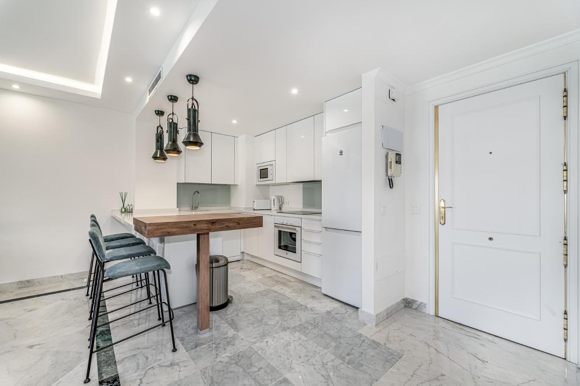 New And Modern In The Heart Of Puerto Banus *
