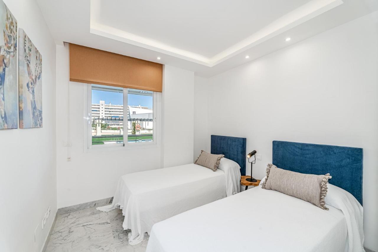 New And Modern In The Heart Of Puerto Banus Apartament